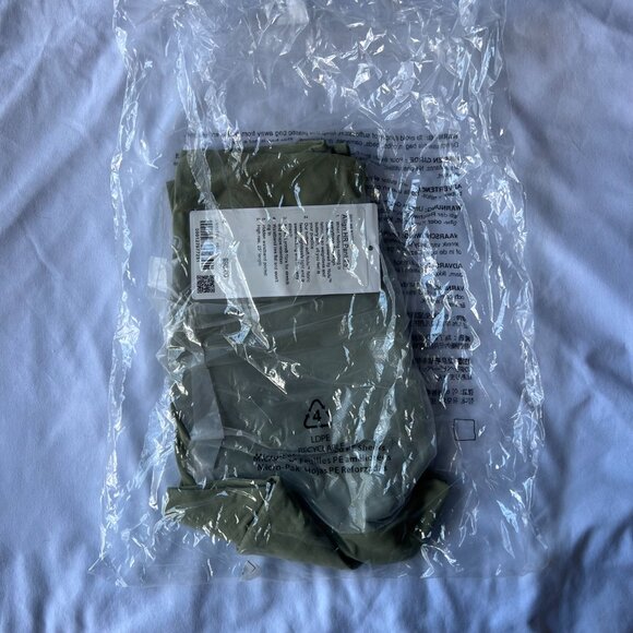 New Lululemon Align Pant 25" Rosemary Green Size 4 - Picture 5 of 5